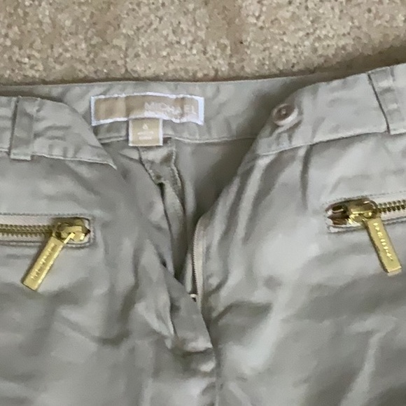 MICHAEL KORS ladies shorts.. size 6 - Picture 2 of 2